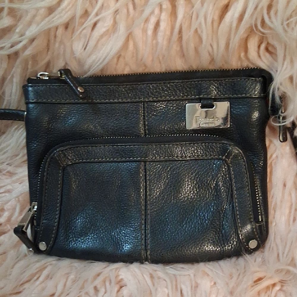 💫💫💫TIGNANELLO Small Black Leather Crossbody Bag